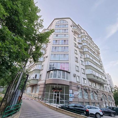 Elegance Apartment Chisinau Center Close To Stefan Cel Mare Екстер'єр фото